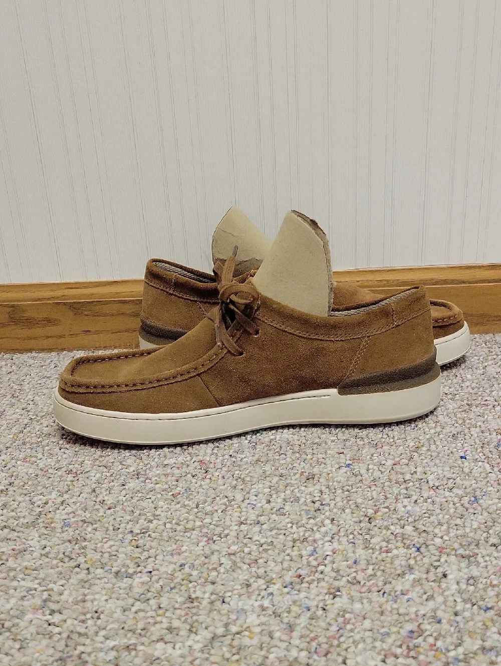Clarks Men's Courtlite Wally Suede Boat Shoes in Tan, Cream Sole Men's 9 NWOT